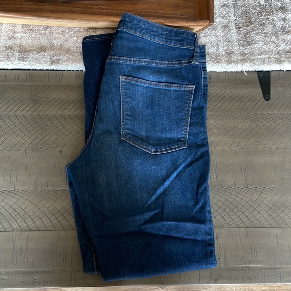Jeans - Picture 2 of 3
